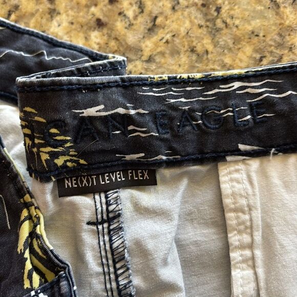 American Eagle Hula‎ Girl Print Blue Bermuda Shorts size 36” inseam 9” - Picture 7 of 7